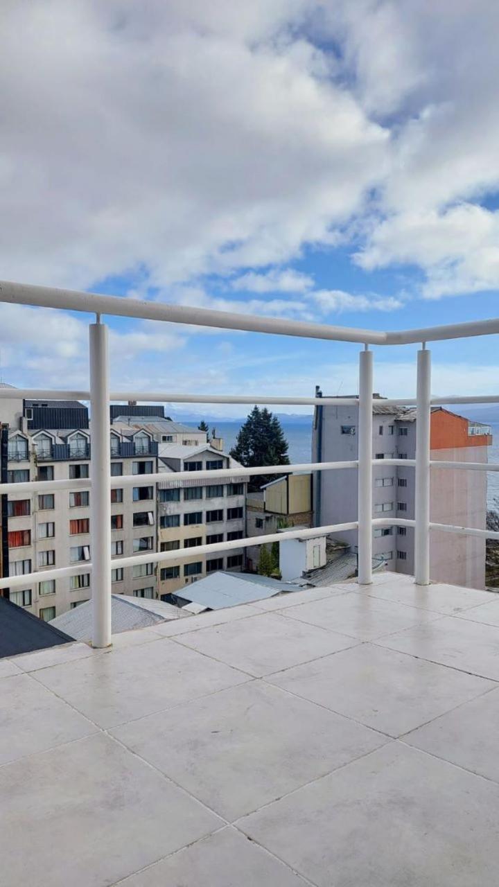 Deleitate Con Las Vistas Al Lago Y Montanas En El Centro De Bariloche Apartment Exterior photo