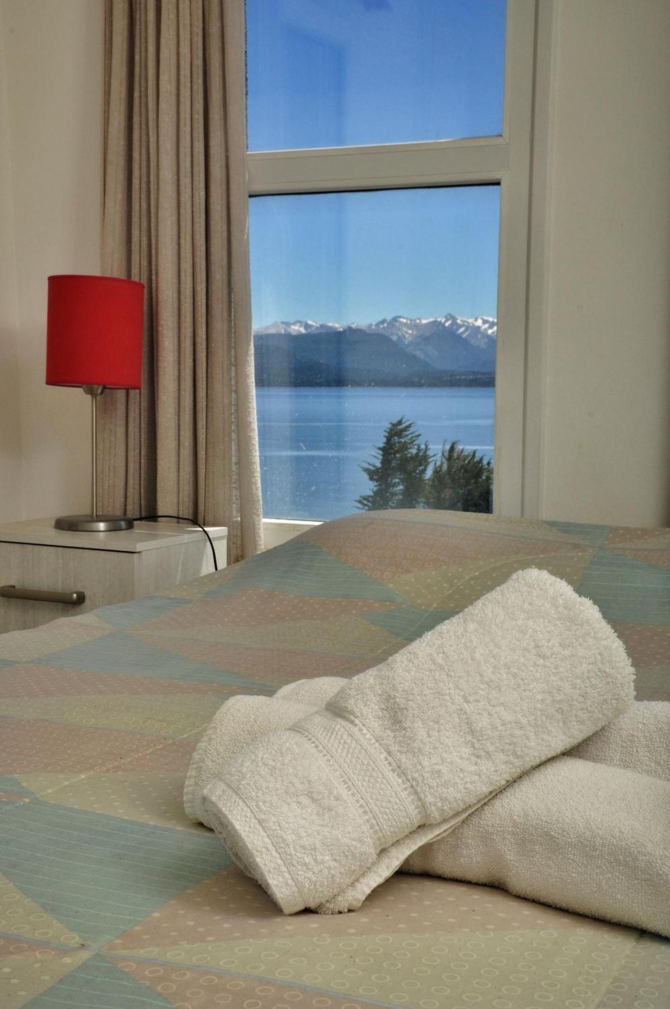 Deleitate Con Las Vistas Al Lago Y Montanas En El Centro De Bariloche Apartment Exterior photo