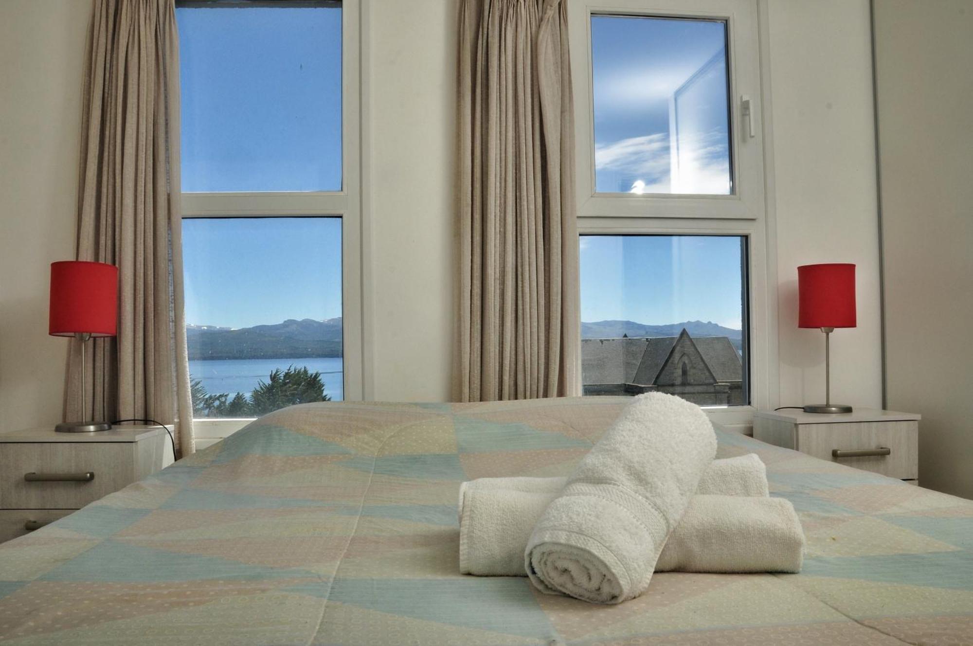 Deleitate Con Las Vistas Al Lago Y Montanas En El Centro De Bariloche Apartment Exterior photo